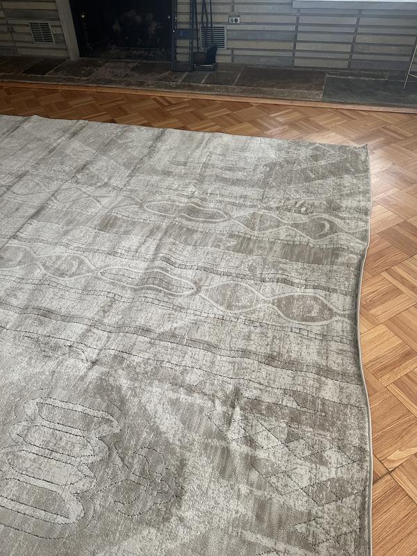 Customer photo for review titled "Grey not cream and the line work is VERY bold"