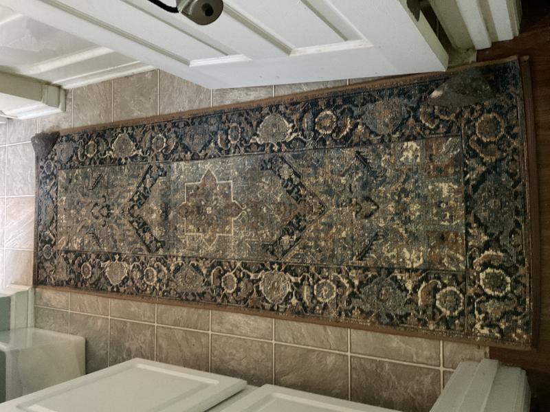 Customer photo for review titled "Nice design good colors."