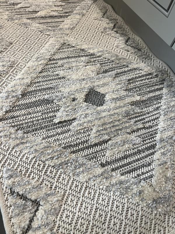 Customer photo for review titled "I like but not as like pictured"