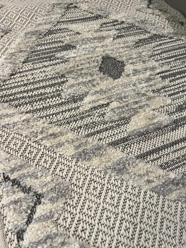 Customer photo for review titled "I like but not as like pictured"