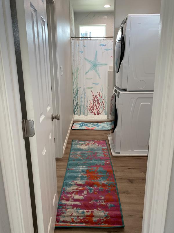 Customer photo for review titled "Gorgeous Colorful Runner!!!"