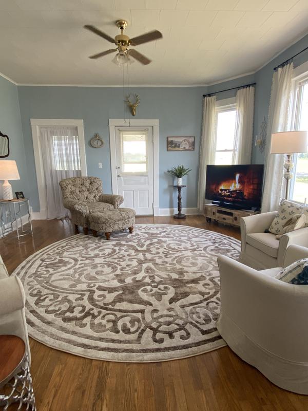 Customer photo for review titled "Fabulous rug!!"