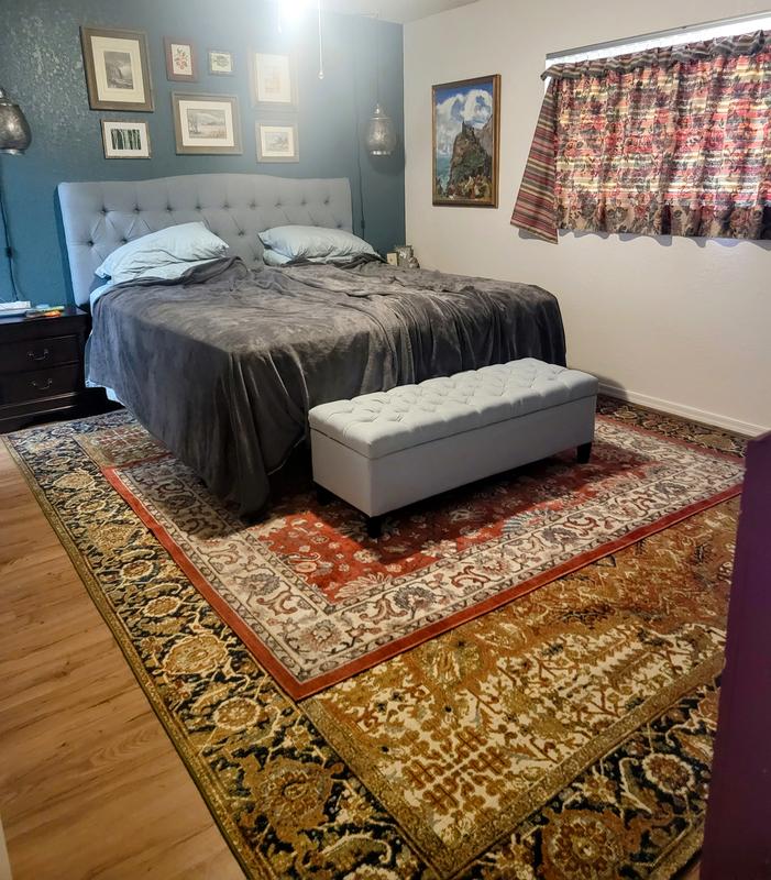 Customer photo for review titled "Nice big rug for a good price"