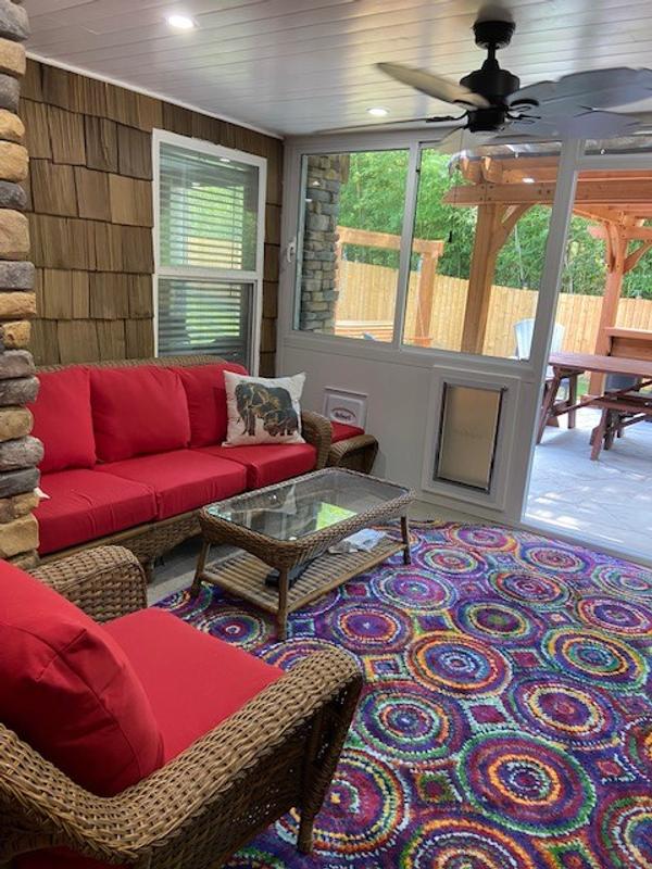 Customer photo for review titled "Colorful and Well Made"