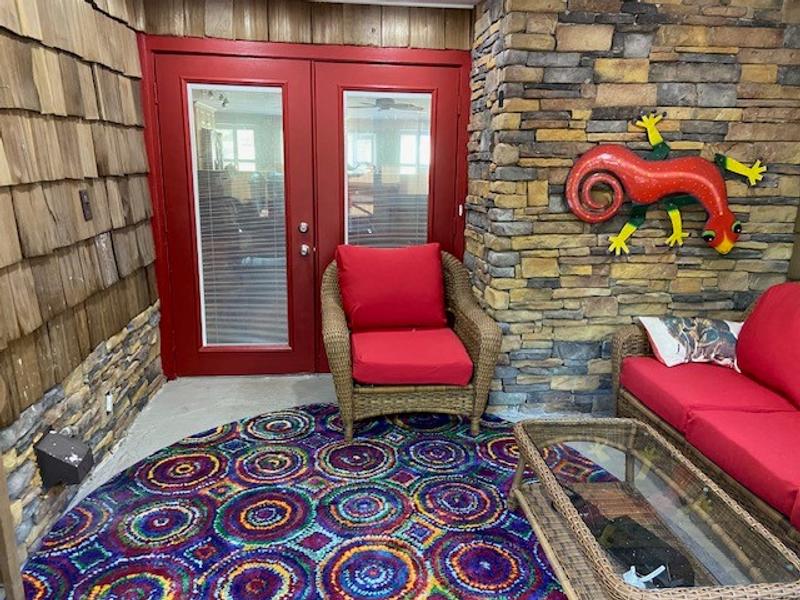 Customer photo for review titled "Colorful and Well Made"