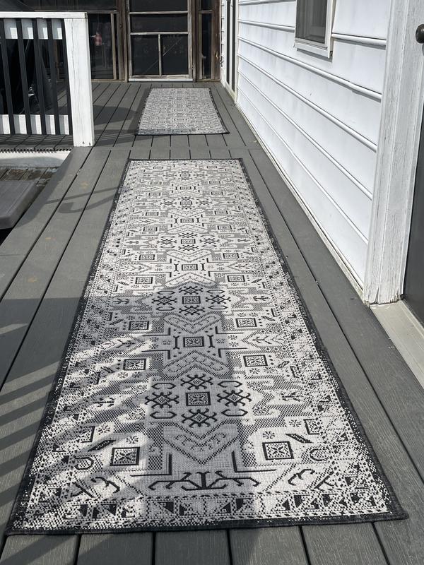 Customer photo for review titled "Runners"