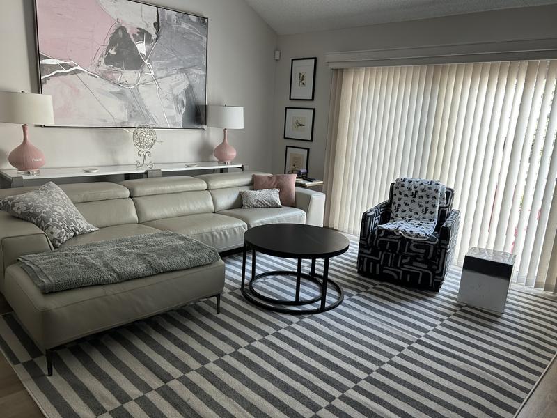 Customer photo for review titled "Perfect for my room"