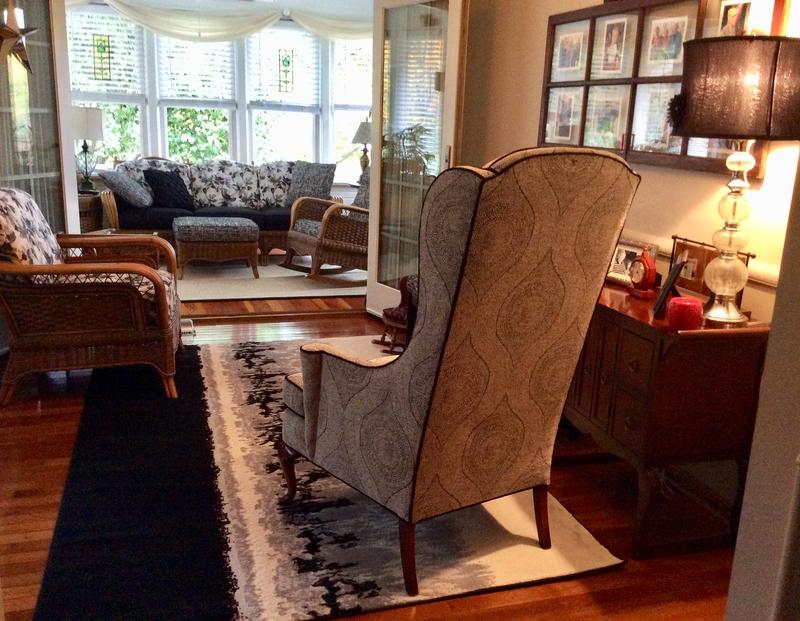 Customer photo for review titled "Beautiful rug!"