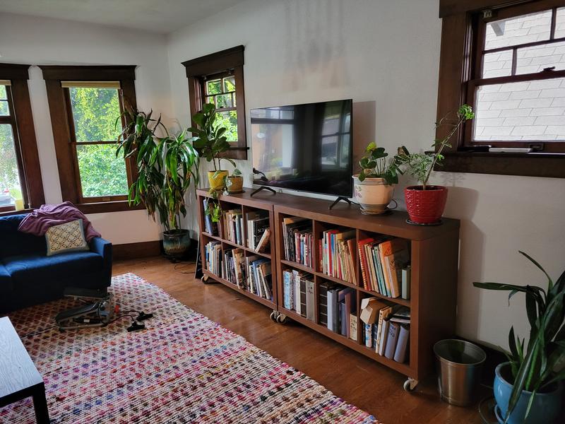 Customer photo for review titled "Soft and bright"