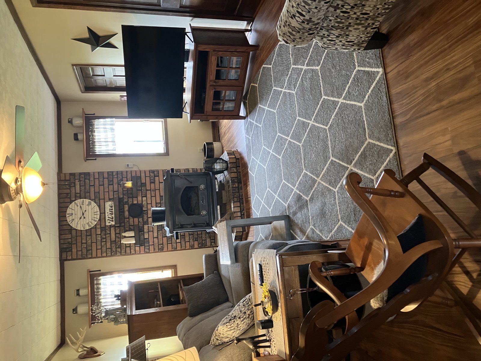 Customer photo for review titled "6 x 9 rug"