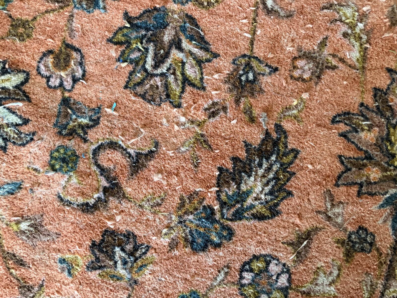 Customer photo for review titled "Awful quality, impossible to clean"