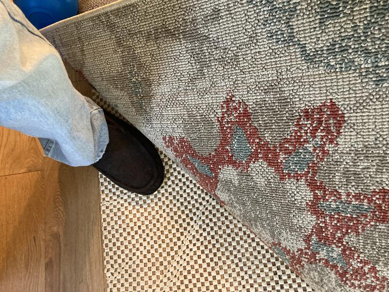 Customer photo for review titled "Colorful design"