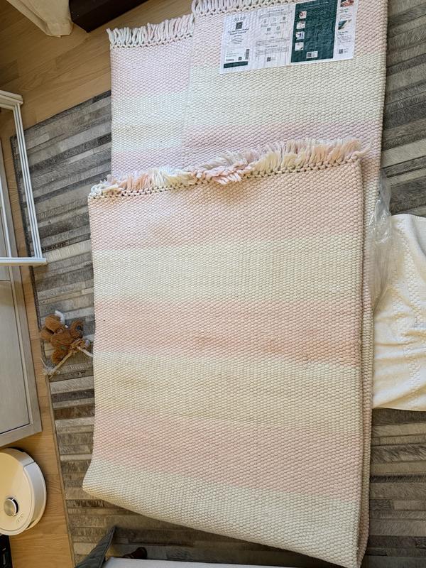 Customer photo for review titled "False Advertising"