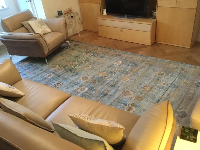 Customer photo for review titled "Super super rug"