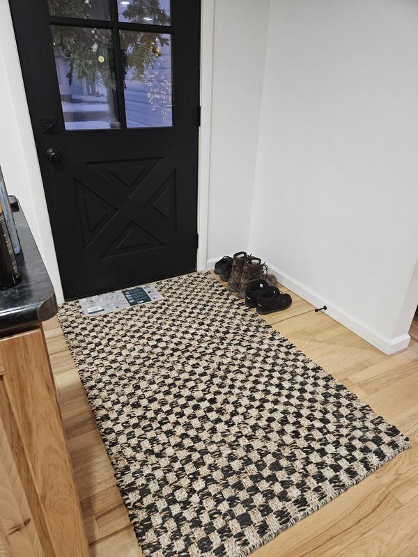 Customer photo for review titled "Beautiful Rug!"