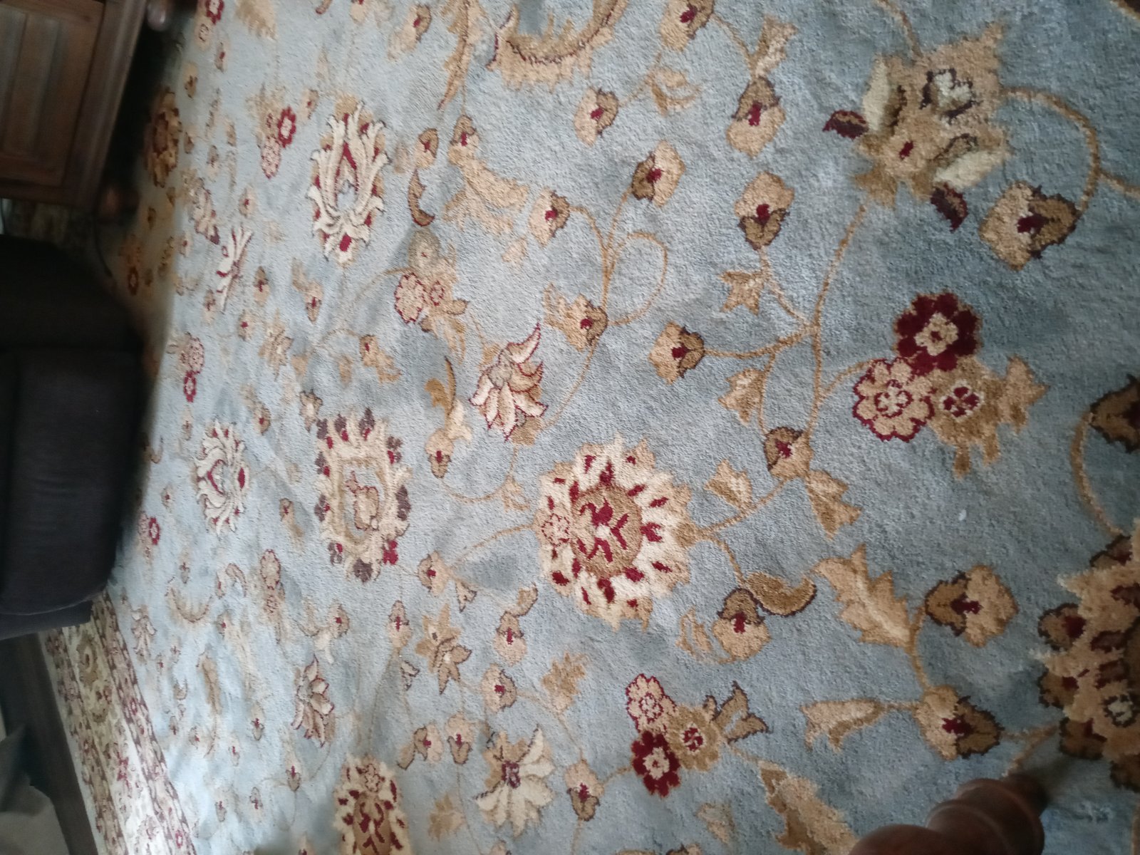 Customer photo for review titled "Beautiful rug and even better price!"