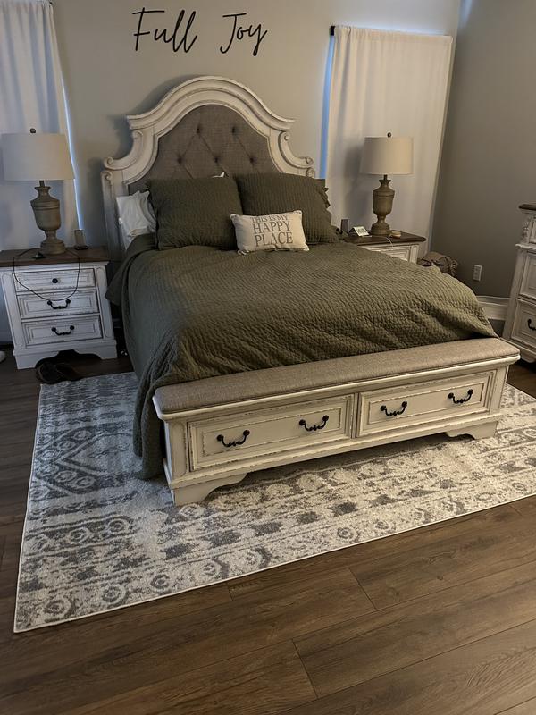 Customer photo for review titled "Amazing rug"