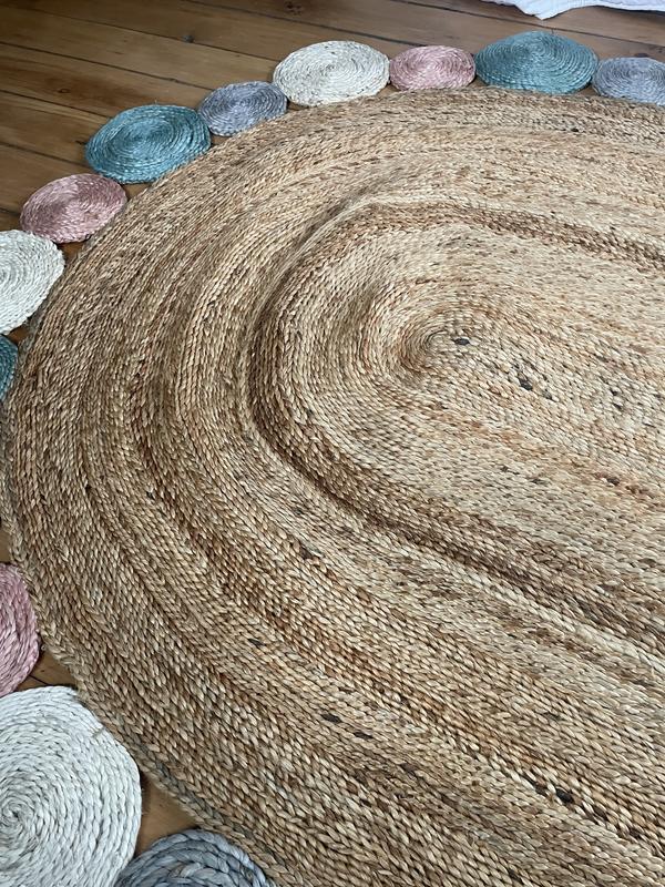 Customer photo for review titled "Poorly made"