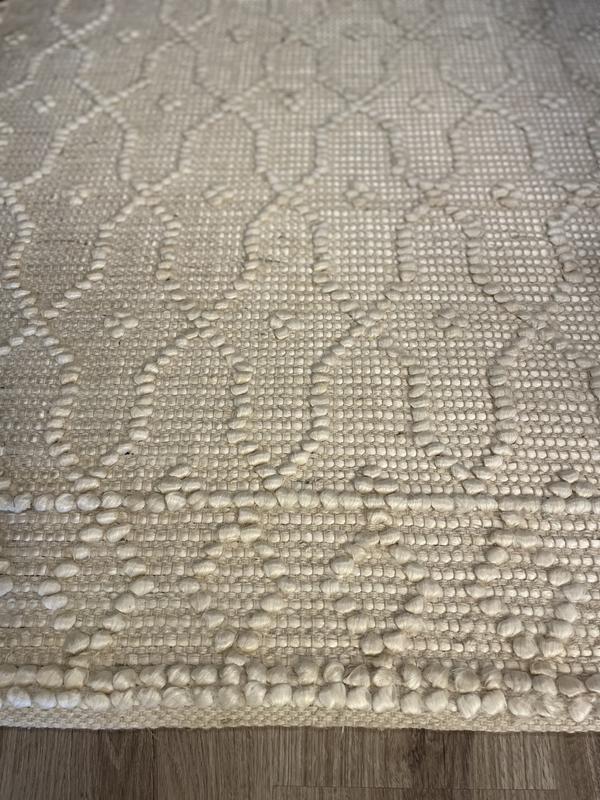 Customer photo for review titled "Ivory Hand Woven Larsa Jute Rug"