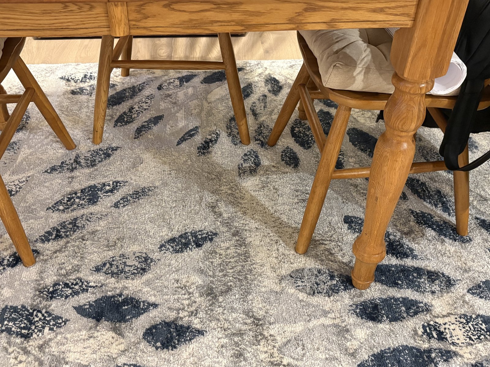 Customer photo for review titled "Pattern / coloring not the same as pictures"