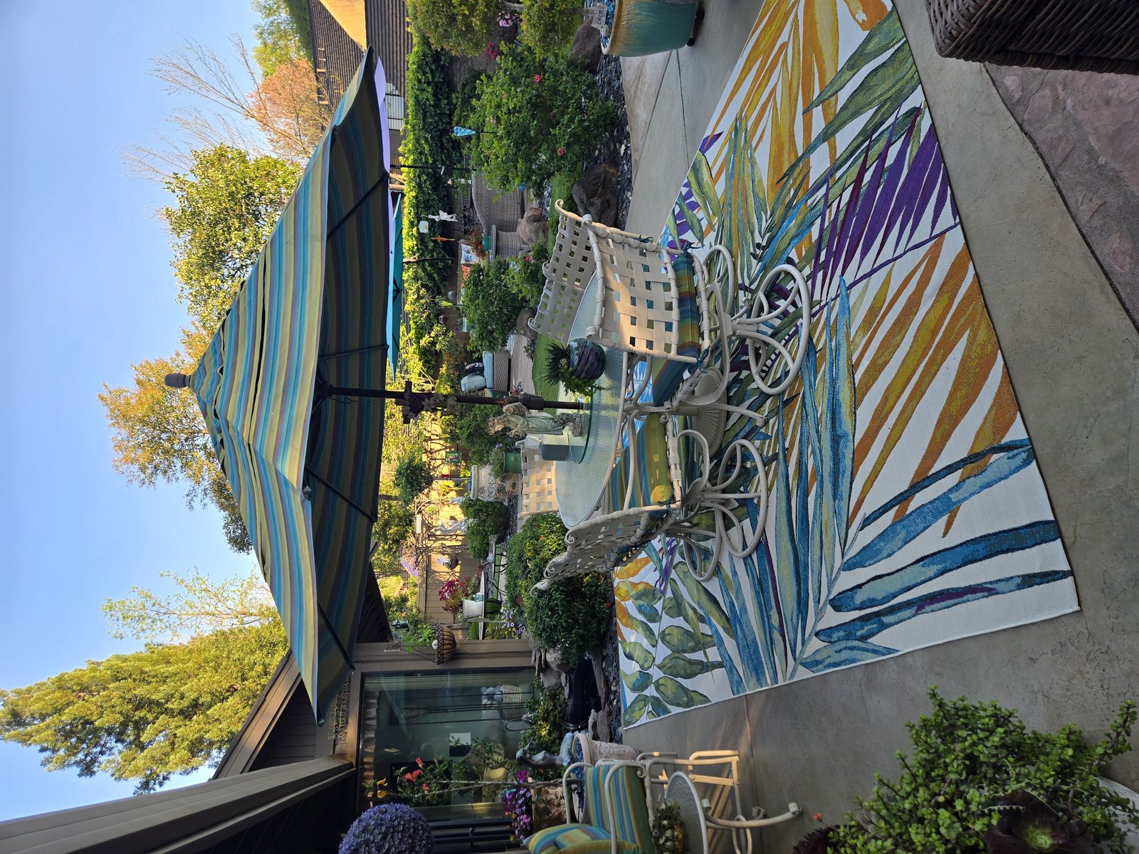 Customer photo for review titled "Patio rugs"