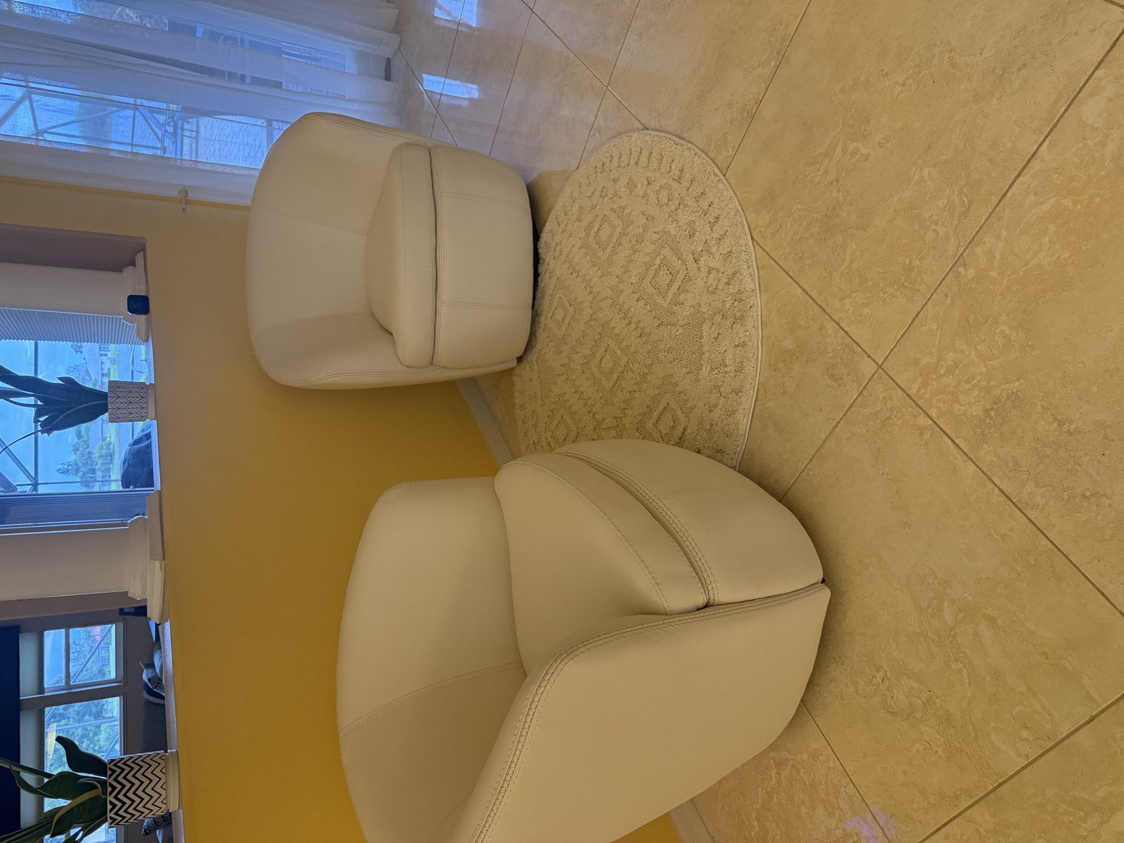 Customer photo for review titled "Perfect size"